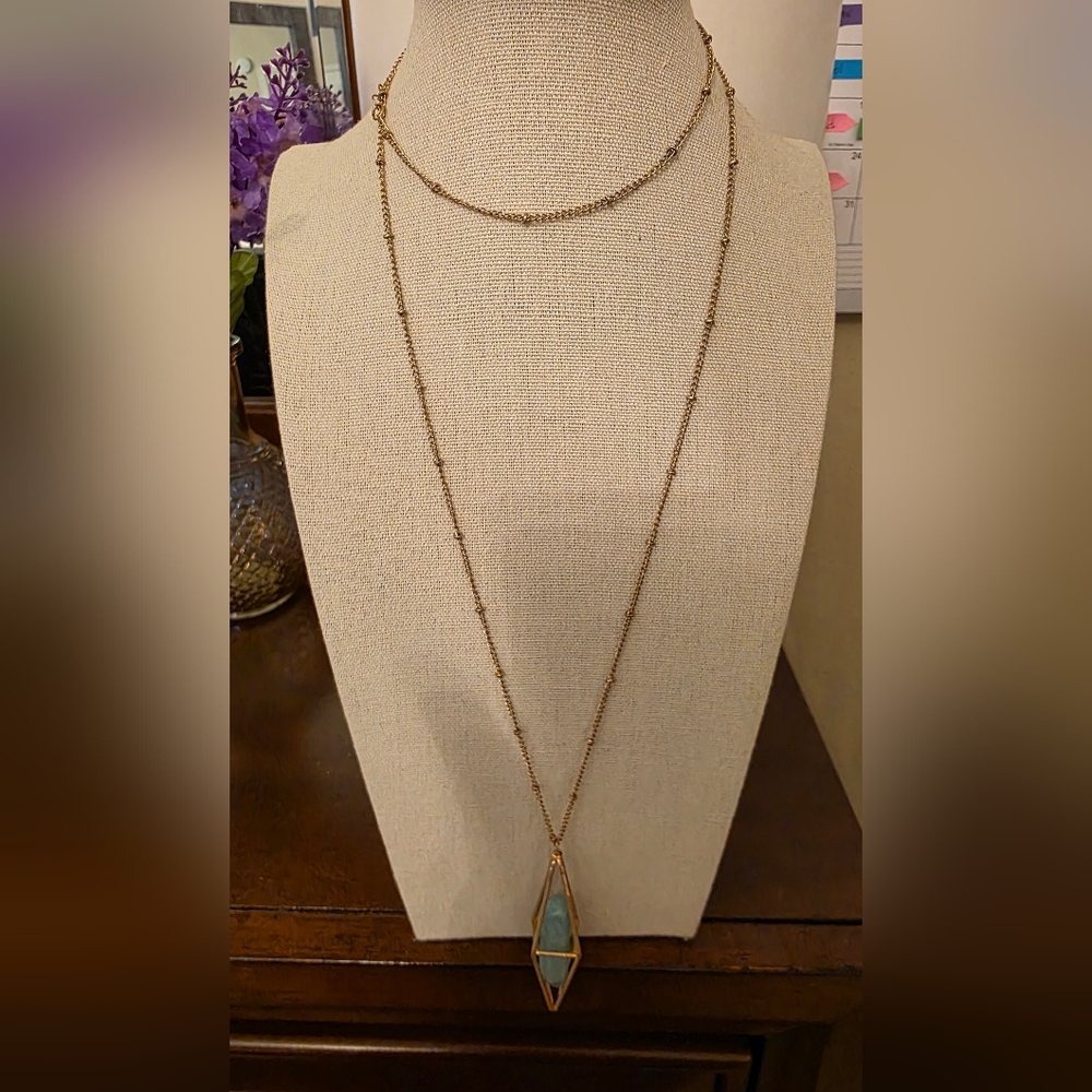 Elegant Gold Necklace for Women